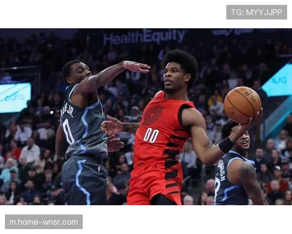 开拓者135-119大胜爵士 霍勒迪31+9+7贡献进攻全能表现